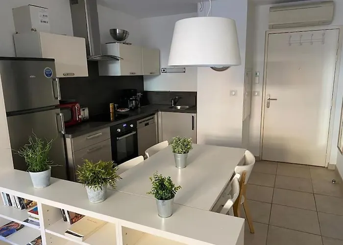 Climatise 50m2 Centre Du Village شقة بوركيرول