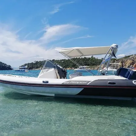 Climatise 50m2 Centre Du Village Porquerolles