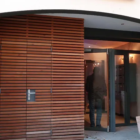 Appartement Climatise 50m2 Centre Du Village Porquerolles